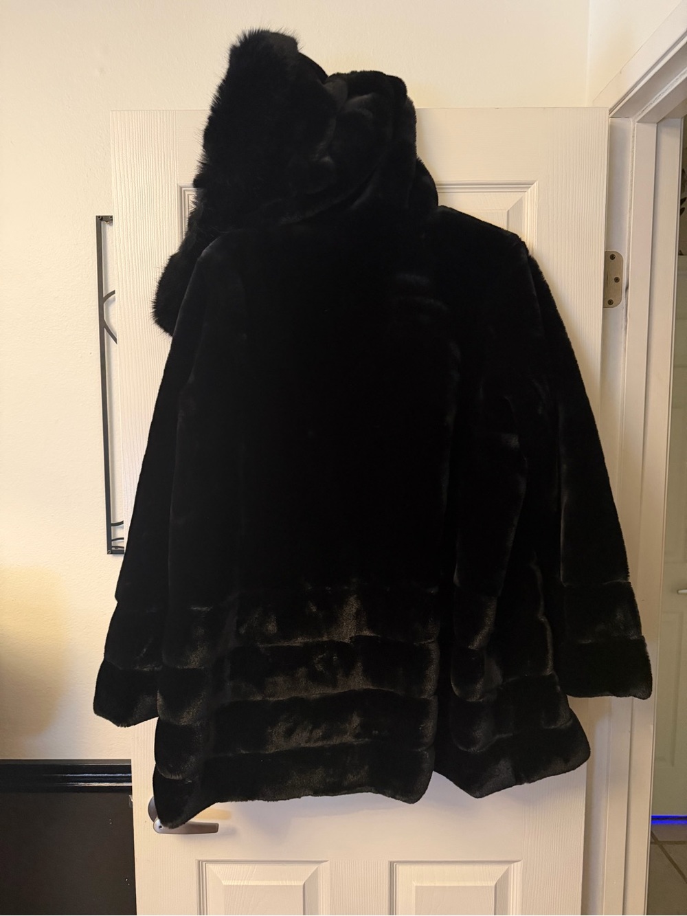 NWT Gallery New York Black Faux Fur Hooded Coat Jacket XL - Picture 4 of 4